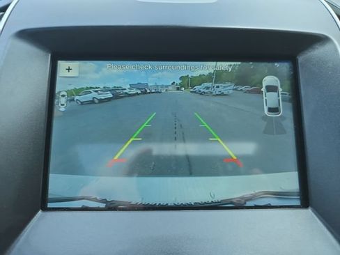 Used 2018 Ford Edge Titanium w/ Equipment Group 302A AWD/4WD image 21