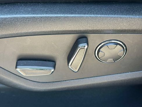 Used 2019 Lincoln MKC Reserve w/ MKC Climate Package AWD/4WD image 31