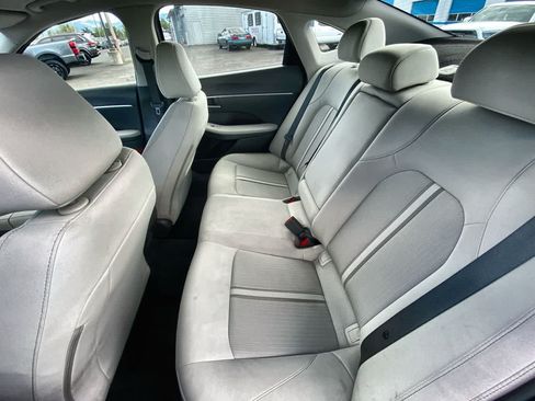 Used 2025 Hyundai Sonata SEL FWD image 21