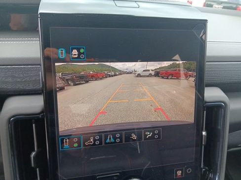 New 2026 GMC Yukon AT4 Ultimate w/ LPO, Floor Liner Package AWD/4WD image 16