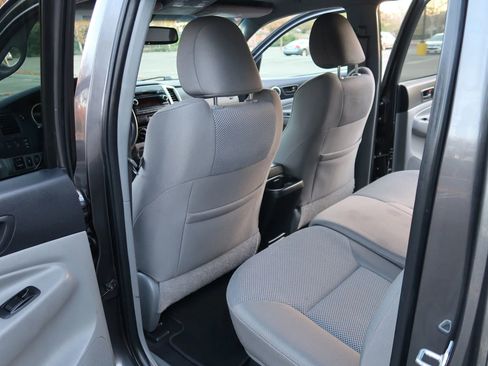 Used 2012 Toyota Tacoma Pickup 4D 5 ft image 20