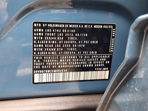 Used 2025 Volkswagen Tiguan SE R-Line FWD image 33