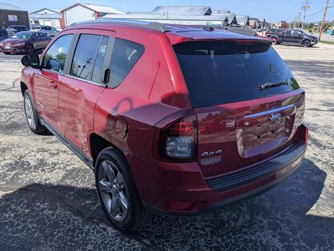 Used 2014 Jeep Compass Latitude AWD/4WD image 5