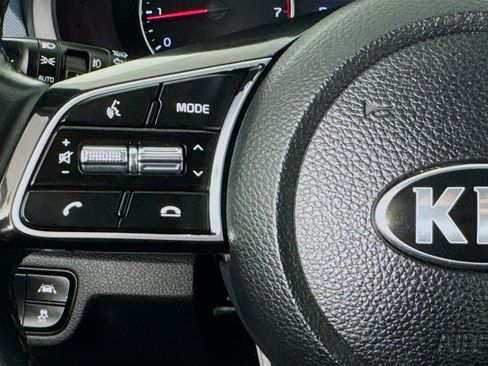 Used 2021 Kia Seltos S image 13