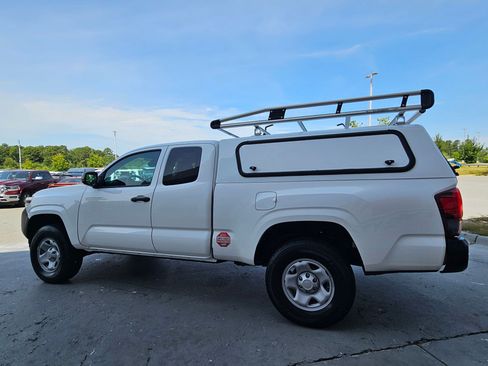 Used 2023 Toyota Tacoma SR RWD image 5