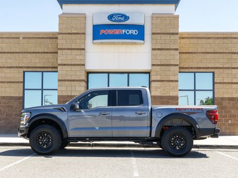Used 2025 Ford F150 Raptor AWD/4WD image 9