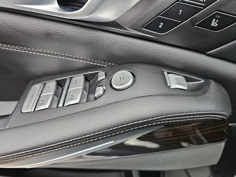 Used 2020 BMW X7 xDrive40i w/ Cold Weather Package image 30