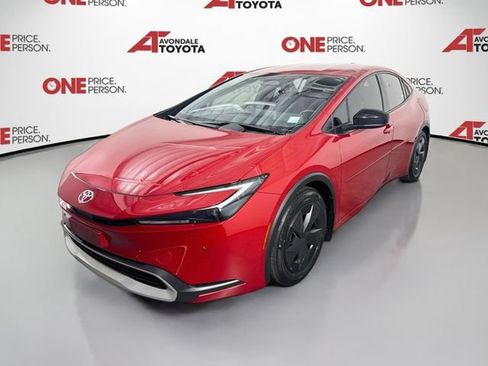 Certified 2025 Toyota Prius Plug-In Hybrid FWD image 4