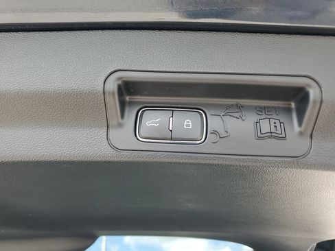 Used 2024 Ford Explorer ST-Line w/ Class IV Trailer Tow Package image 12