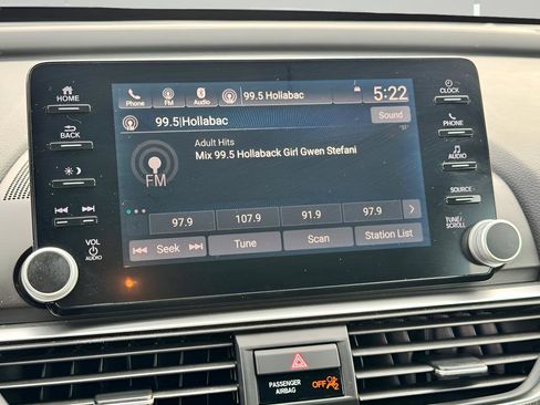 Used 2018 Honda Accord Sport image 28