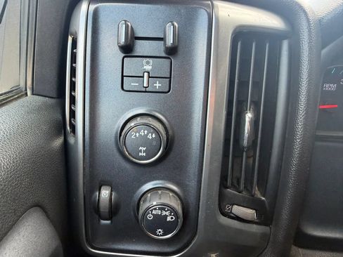 Used 2018 Chevrolet Silverado 2500 LT AWD/4WD image 20