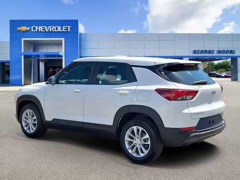 Certified 2024 Chevrolet TrailBlazer LS FWD image 3