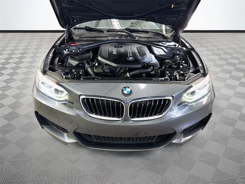 Used 2018 BMW M240i Coupe RWD image 30