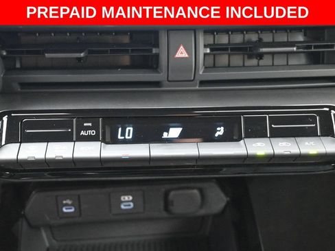 Certified 2025 Toyota Prius LE FWD image 20