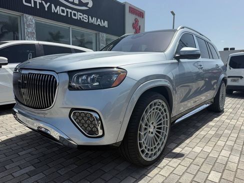 Used 2024 Mercedes-Benz Maybach GLS 600 4MATIC image 7