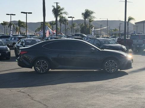 Used 2025 Toyota Camry XLE FWD image 4