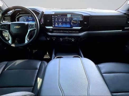 Used 2024 Chevrolet Silverado 2500 LTZ w/ LTZ Plus Package image 8