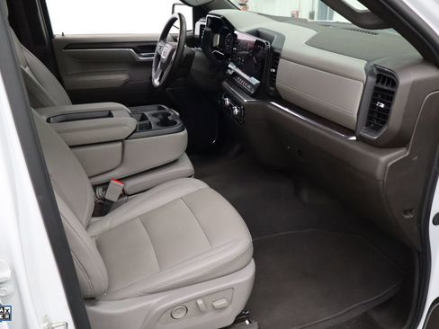 Used 2024 GMC Sierra 1500 SLT image 26