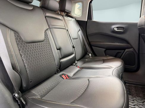 Used 2019 Jeep Compass Latitude w/ Popular Equipment Group image 29