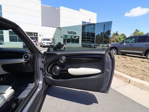 Used 2019 MINI Cooper S image 43