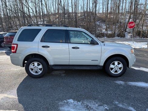 Used 2008 Ford Escape XLT image 4