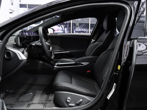 Used 2023 Lucid Air Pure AWD/4WD image 4