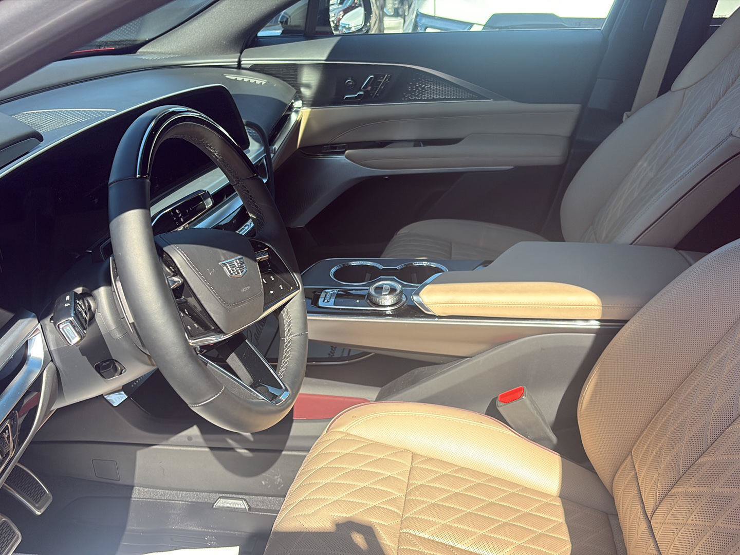 Used 2026 Cadillac Lyriq Signature Luxury w/ Nappa Leather Package AWD/4WD image 25