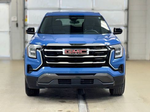 Used 2025 GMC Terrain Elevation AWD/4WD image 2