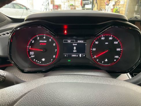 Used 2024 Chevrolet Trax RS w/ Driver Confidence Package FWD image 24