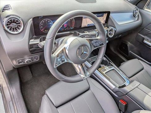 New 2026 Mercedes-Benz GLA 250 image 3