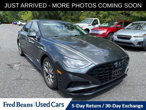 Used 2022 Hyundai Sonata SEL FWD image 1