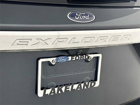 Used 2022 Ford Explorer XLT w/ Equipment Group 202A image 28