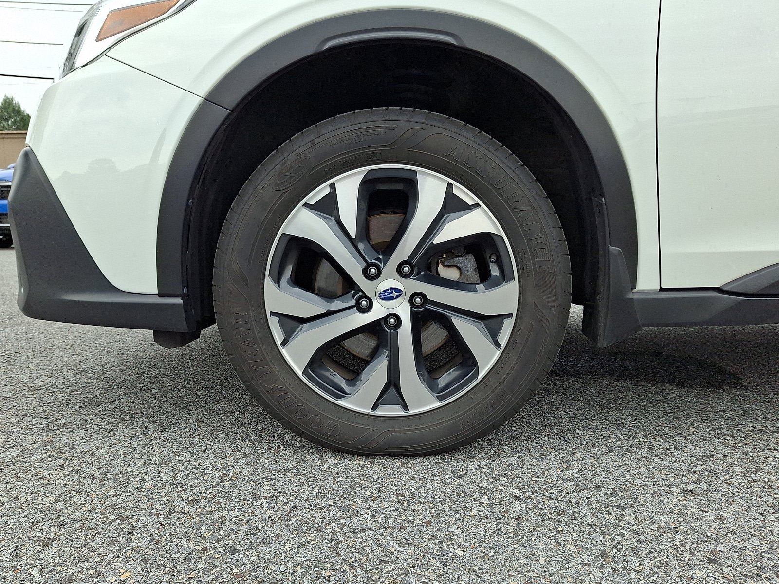 Used 2020 Subaru Outback Touring AWD/4WD image 9