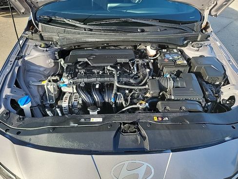 Used 2025 Hyundai Elantra Sport w/ Cargo Package image 9