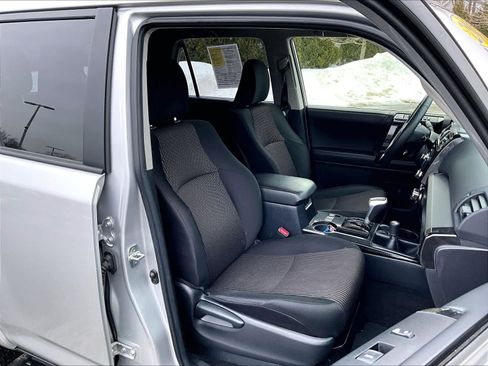 Used 2024 Toyota 4Runner TRD Off-Road image 11