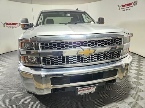 Used 2019 Chevrolet Silverado 2500 W/T image 2