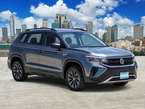 Certified 2022 Volkswagen Taos S w/ IQ Drive S Package FWD image 3