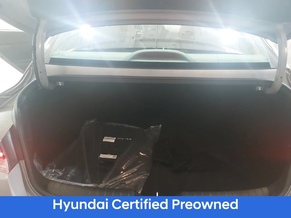 Certified 2025 Hyundai Elantra SEL FWD image 12