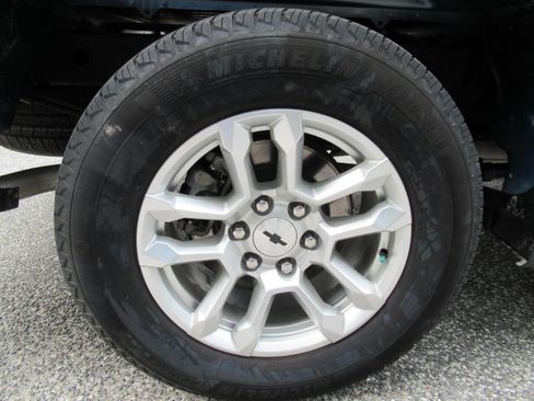 Used 2024 Chevrolet Silverado 1500 RST w/ Convenience Package II AWD/4WD image 8