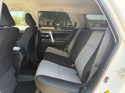 Used 2022 Toyota 4Runner SR5 AWD/4WD image 26