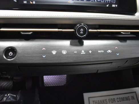 Certified 2023 Nissan Ariya AWD image 20
