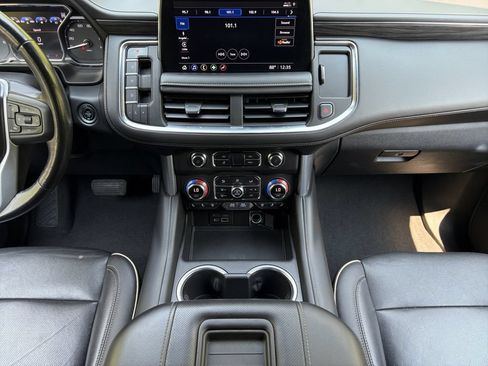 Used 2021 GMC Yukon SLT w/ SLT Premium Package AWD/4WD image 10