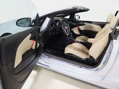 Used 2018 Buick Cascada Premium FWD image 41