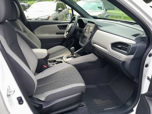Certified 2025 Subaru Forester AWD/4WD image 36