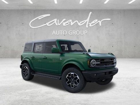 New 2025 Ford Bronco Outer Banks image 7