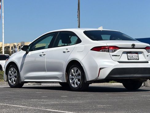 Used 2025 Toyota Corolla LE FWD image 7
