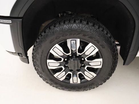 Used 2024 GMC Sierra 2500 Denali w/ Denali Reserve Package image 7