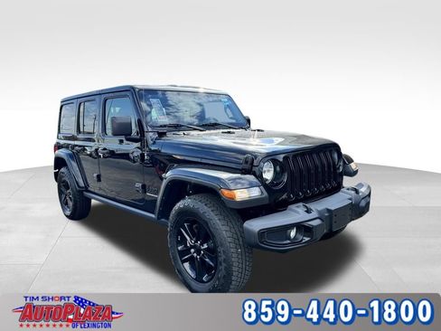 Used 2023 Jeep Wrangler Unlimited Sahara AWD/4WD image 8