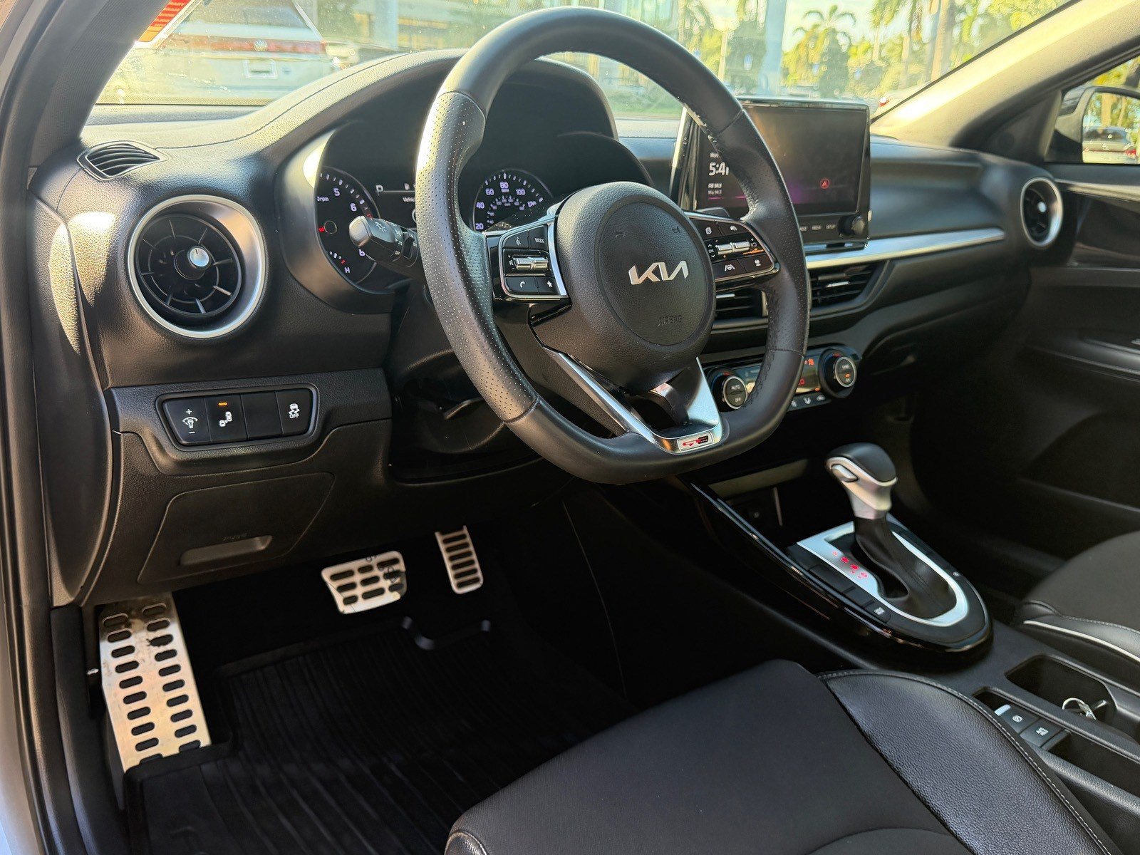 Certified 2024 Kia Forte GT-Line FWD image 19