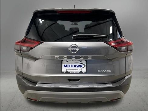 Used 2023 Nissan Rogue SV AWD/4WD image 4